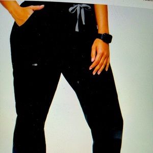 FIGS, NEW (no tags), Yola Skinny Scrub Pants. Size S. Black.